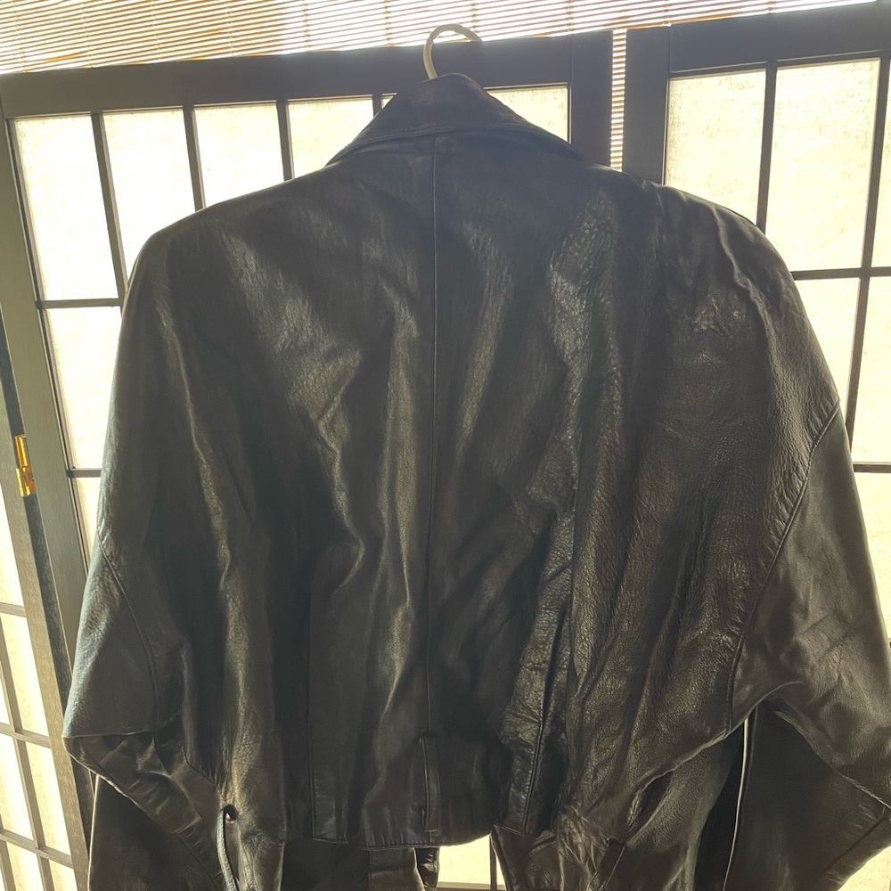 Andrew Marc waisted, leather jacket!